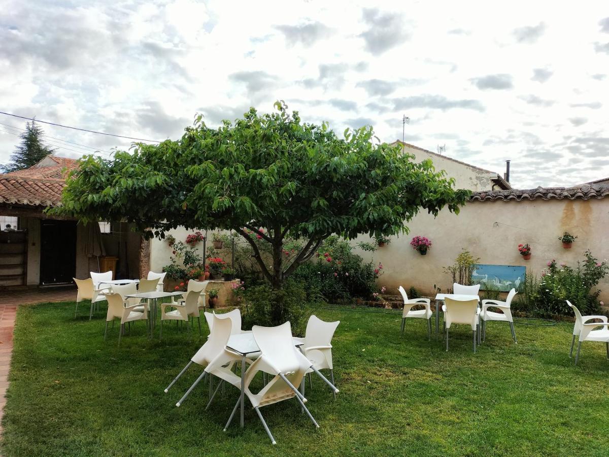 Albergue Don Camino Villalcázar de Sirga 외부 사진