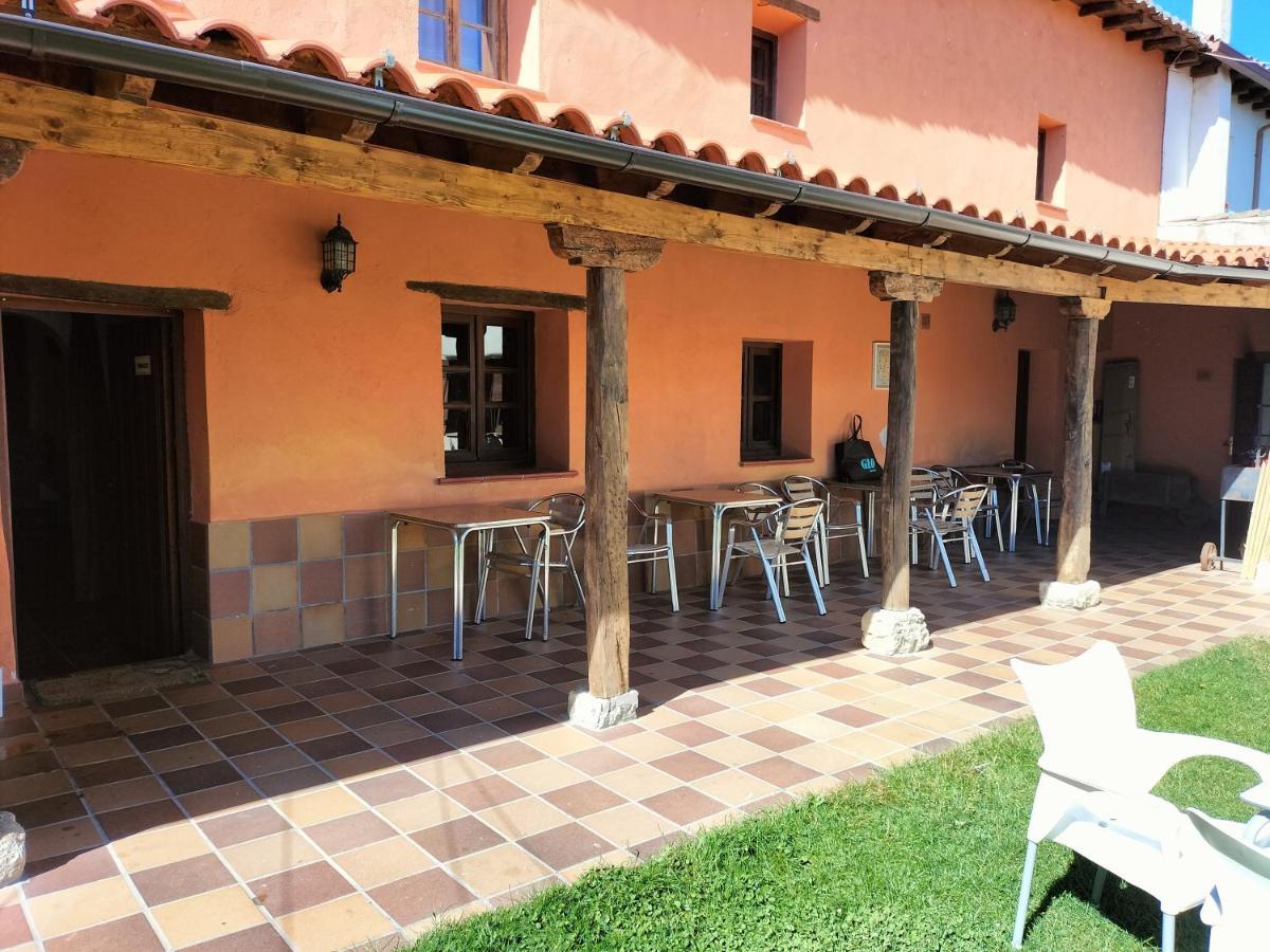 Albergue Don Camino Villalcázar de Sirga 외부 사진