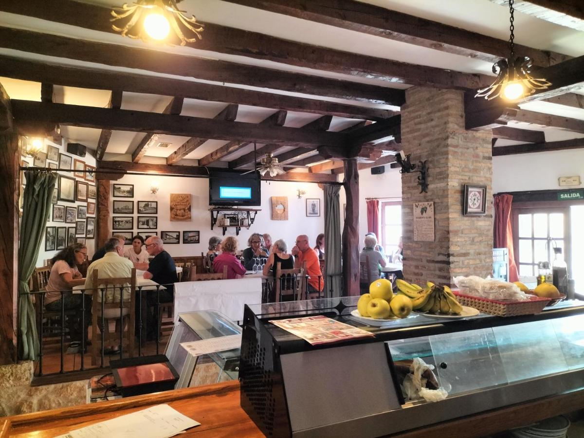 Albergue Don Camino Villalcázar de Sirga 외부 사진