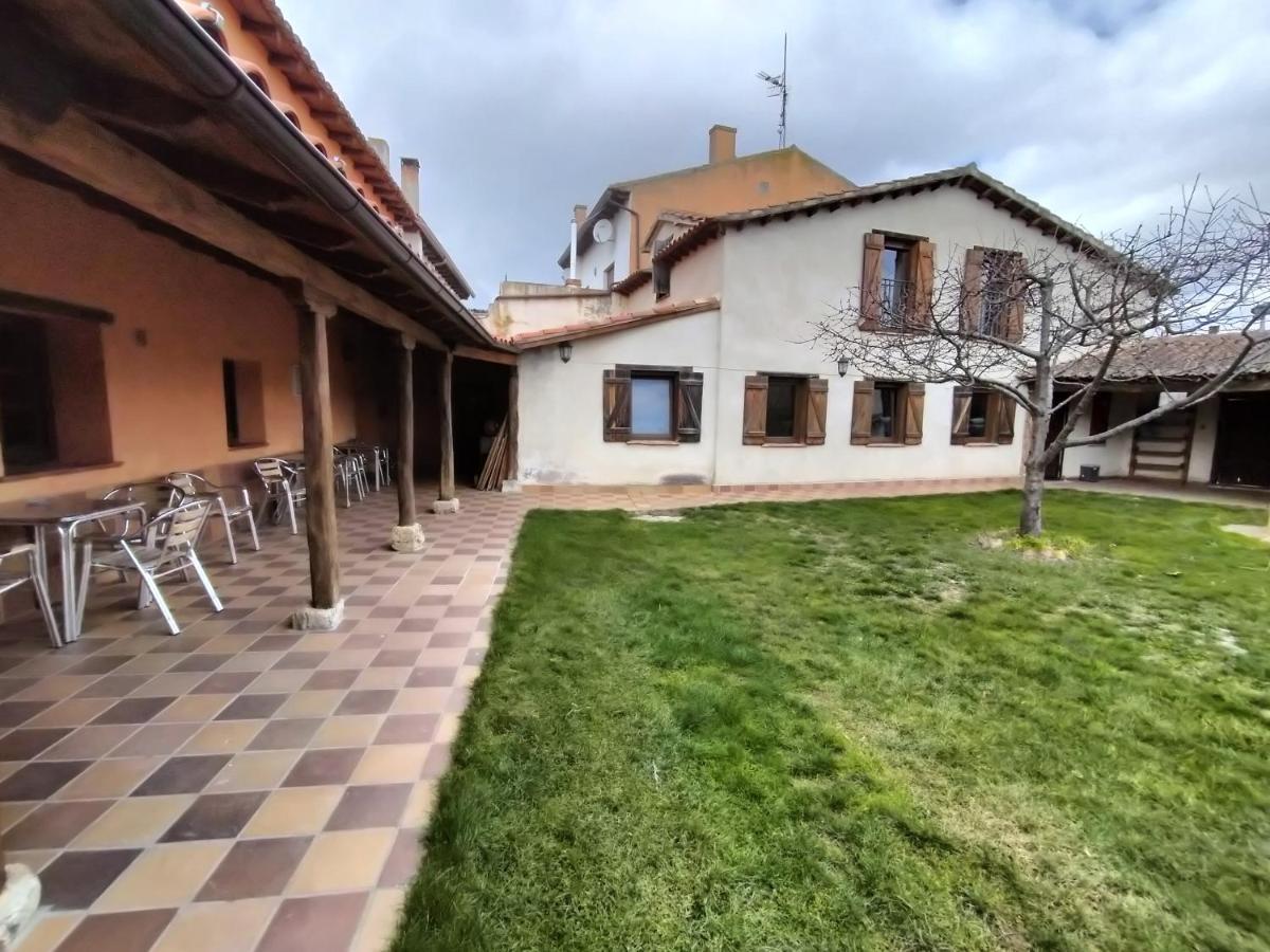 Albergue Don Camino Villalcázar de Sirga 외부 사진